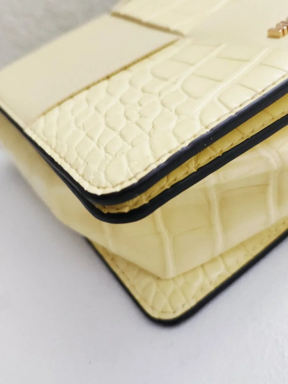 New Michael Kors Mixed Texture Crossbody Bag Clutch Purse